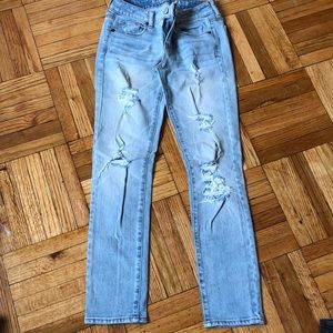 🚫UNAVAILABLE🚫 American Eagle light wash denim